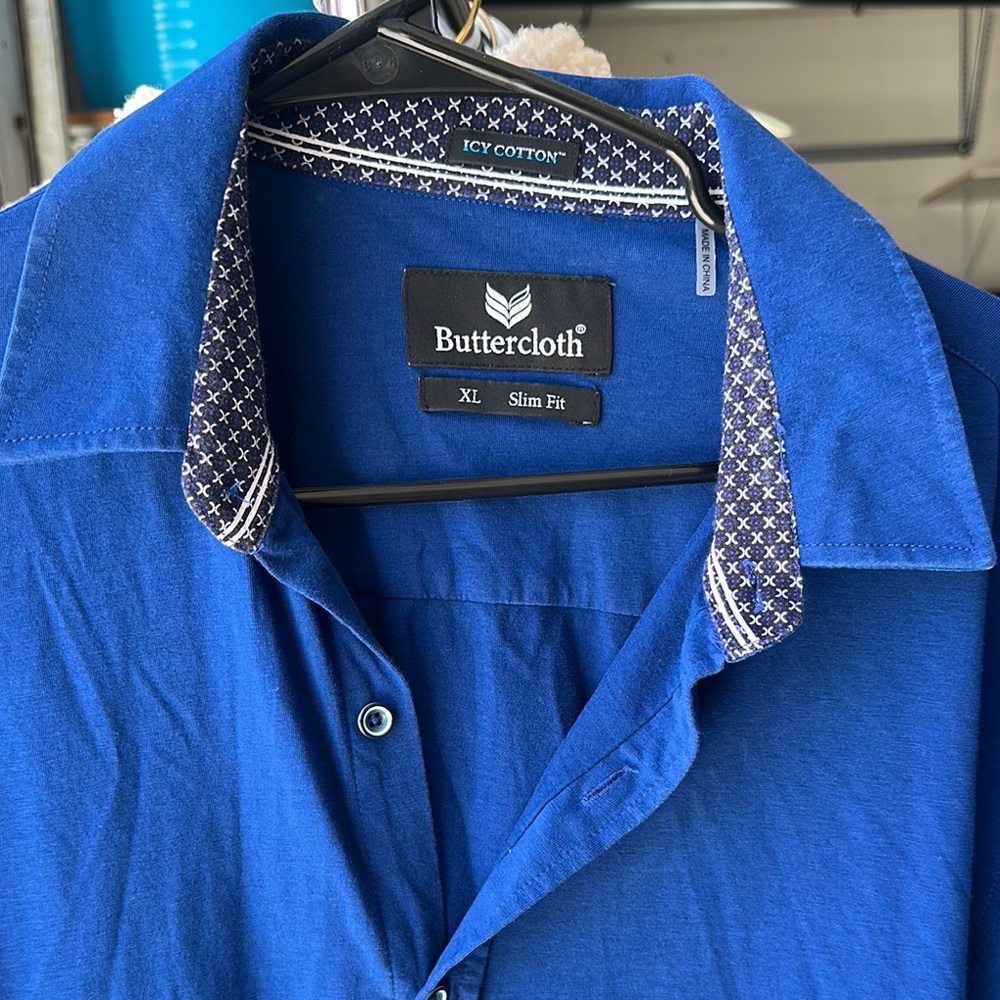 Butter Blue Casual Button Down Shirt with Geometric Collar